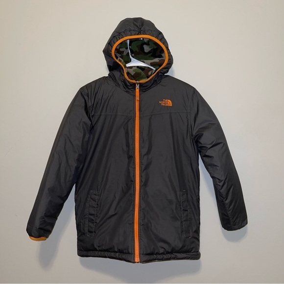 The North Face Boys Reversible Camo Charcoal Jacket Size L - Picture 9 of 12